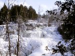 Zamrzlý vodopád Inglis Falls