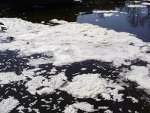 Jak bych to jenom popsala... Krystalické struktury po projití vysokými tlaky... Ne, to nejde. Co třeba chrchle na Grand River?